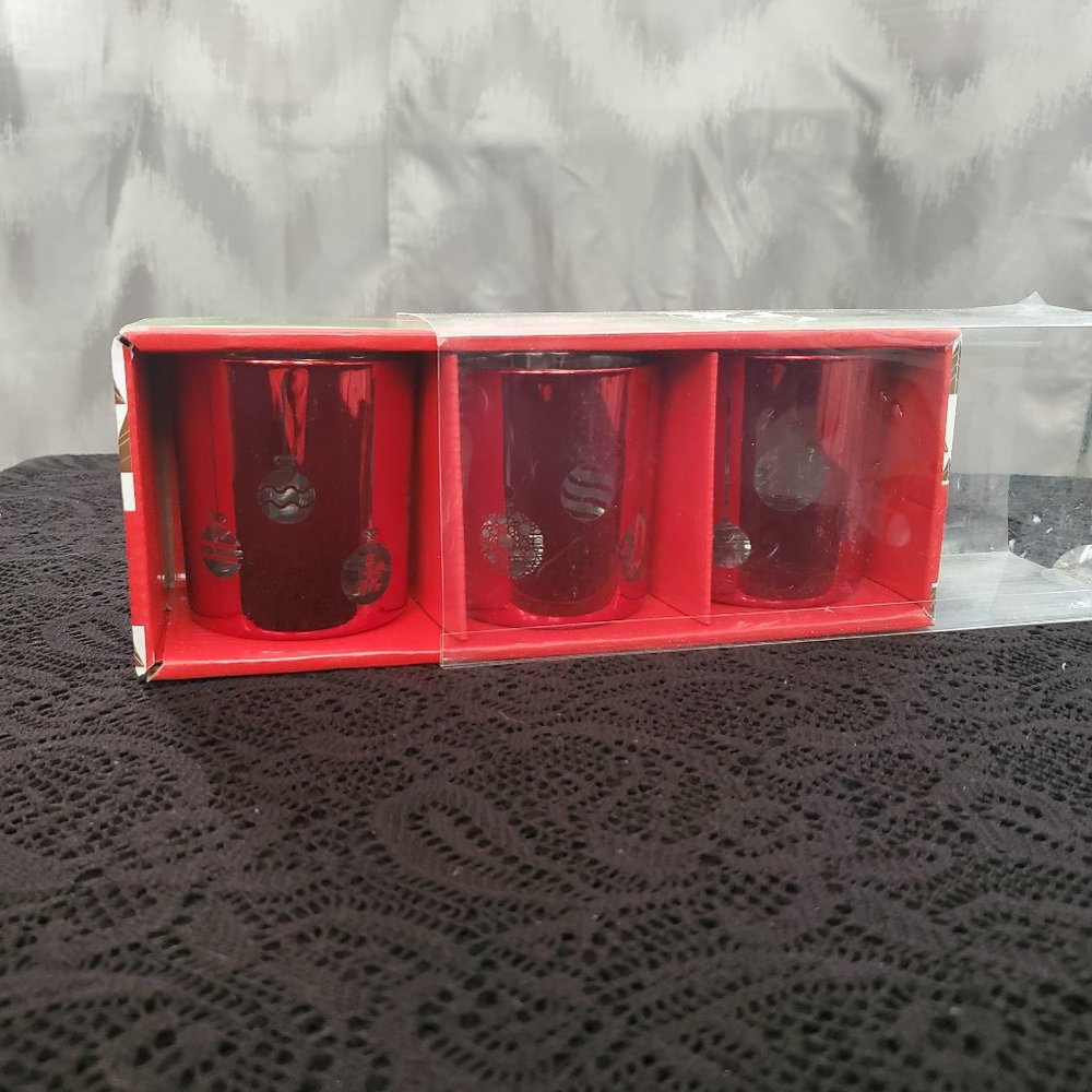 🤩3/$15 NIB Kirkland's red ornament votives (set of 3)
